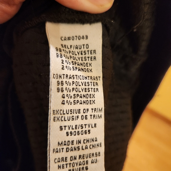 Max Studio medium little black dress with leather like trim and side pockets - Picture 4 of 4